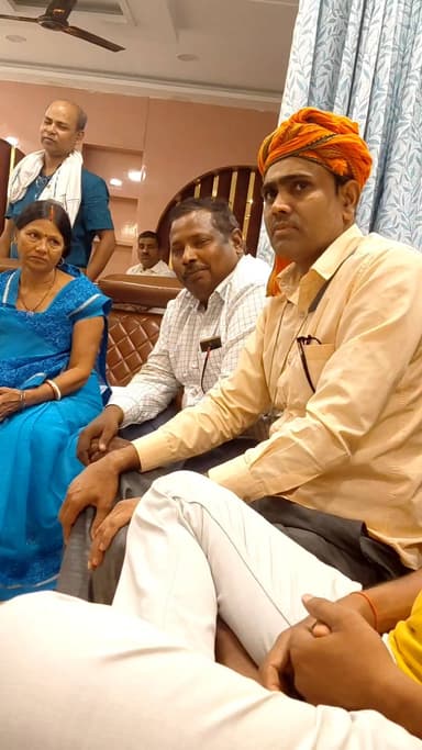 नीरज होटल में जैविक एवं प्राकृतिक खेती को बढ़ावा देने के उद्देश्य से जैविक/प्राकृतिक किसानों के साथ एक महत्वपूर्ण बैठक आ