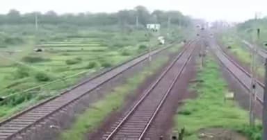 ମାଲକାନଗିରି: ଜୟପୁର-ମାଲକାନଗିରି ରେଳ ପ୍ରକଳ୍ପକୁ ନେଇ ଆଶଙ୍କା, ଜମି ଅଧିଗ୍ରହଣ ପାଇଁ ଧାର୍ଯ୍ୟ ଦରକୁ ନେଇ ଚାଷୀଙ୍କ ମଧ୍ୟରେ ଅସନ୍ତୋଷ