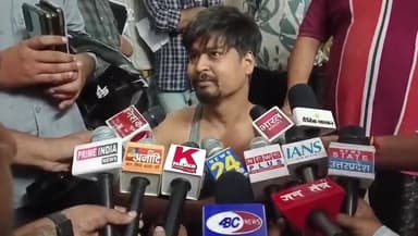 कानपुर रोड रेज में घायल युवक पूरी बात बता रहा है। कैसे उसके पिता और भाई को मार डाला गया। #Kanpur #RoadRage #crime #teend...