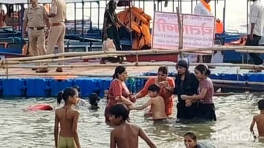 गढ़मुक्तेश्वर: ब्रजघाट तीर्थ नगरी में ज्येष्ठ गंगा दशहरा पर्व पर लाखों की संख्या में गंगा स्नान करने पहुंच रहे श्रद्धालु, पुखता इंतजाम