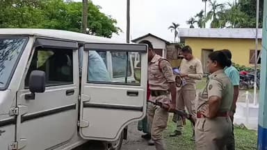 ঢেকিয়াজুলি ভাগ: গৰু সৰবৰাহ কৰা গোচৰত পাঁচগৰাকী লোকক গ্ৰেপ্তাৰ কৰি জেল হাজোতলৈ প্ৰেৰণ শিঙৰী আৰক্ষীৰ