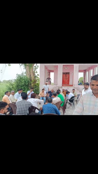 #गभाना नगर पंचायत अध्यक्ष कुँ अभिमन्यु राज सिंह ने,प्रसिद्ध मणि वाले बाबा मंदिर पहुंचे और सीसी इंटरलॉकिंग का लोकार्पण