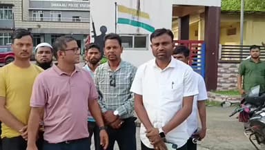 ঢেকিয়াজুলি ভাগ: কোৰৱানী ঈদৰ প্ৰাকক্ষণত ঢেকীয়াজুলি আৰক্ষী থানাত বিভিন্ন সংগঠনৰ উপস্থিতিত গুৰুত্বপূৰ্ণ সভা