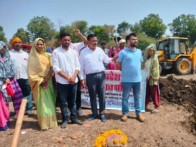 ▶️गंगादशमी पर जोबट में जल संरक्षण एवं संवर्धन को लेकर कार्यक्रम आयोजित
▶️कलश यात्रा, श्रमदान और जनभागीदारी से दिया जल ब...