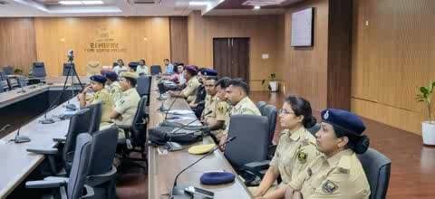 जिलाधिकारी, पटना के निदेशानुसार पटना जिला के रेल एवं पुलिस थानों के लिए "CCTNS CAS 1.0 SOFTWARE" के लिए कार्यशाला का आयोजन किया गया।
#NIC
#CCTNS
#CCTNSCASSOFTWARE