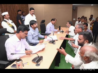 మంచిర్యాల: ప్రజావాణిలో వివిధ సమస్యలపై 91 దరఖాస్తులు వచ్చాయన్న కలెక్టర్