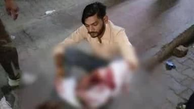 हाथरस: मथुरा बरेली नेशनल हाइवे के मेंडू कट के पास बाइक सवार युवक पर नकाबपोश बदमाशों ने तमंचे से मारी गोली
