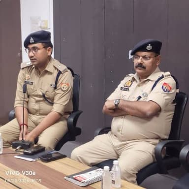 *पुलिस कमिश्नरेट गौतमबुद्धनगर*
🟥🟦🟥🟦
*पुलिस कमिश्नर गौतमबुद्धनगर श्रीमती लक्ष्मी सिंह के निर्देशन में डीसीपी ग्रेटर नोएड...