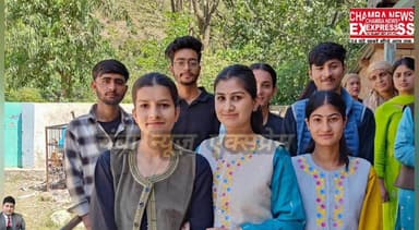 चंबा में पंचायत चुनावों का पहला चरण जारी , मतदाताओं में दिखा भारी उत्साह
#dcchamba #himachalpradesh #chamba #bhatiyat #...