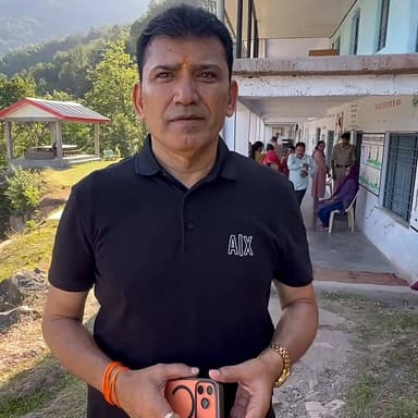 MLA प्रकाश राणा ने गोलवां पंचायत में किया मतदान, पंचायत चुन ली गई है निर्विरोध... BDC और जिला परिषद के लिए डाला वोट।
#Pa...