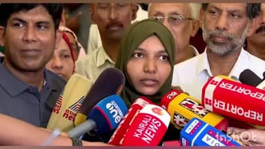 കോഴിക്കോട്: ശസ്ത്രക്രിയക്കിടെ വയറ്റിൽ കത്രിക കുടുങ്ങി ഹർഷീന കോഴിക്കോട് മെഡിക്കൽ കോളജിൽ ഇന്ന് ജോലിയിൽ പ്രവേശിച്ചു.