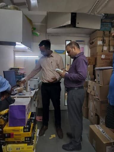 ग्रेटर नोएडा के सेक्टर बीटा-1 स्थित रिलायंस फ्रेश स्टोर में खाद्य सुरक्षा विभाग ने बड़ी कार्रवाई की है।
शिकायत मिलने के ...