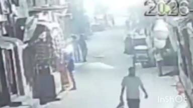गाज़ियाबाद: जवाहर पार्क इलाके में फायरिंग का मामला, दहशत फैलाने वाला सीसीटीवी वीडियो सोशल मीडिया पर हुआ वायरल