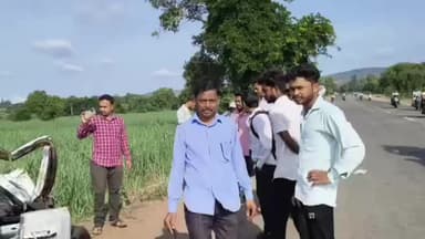 पन्हाळा: तरुण डॉक्टरचा भीषण अपघातात मृत्यू,
कोल्हापूर-गगनबावडा मार्गावर मरळीजवळ ट्रक-कारची समोरासमोर धडक; परिसरात हळहळ