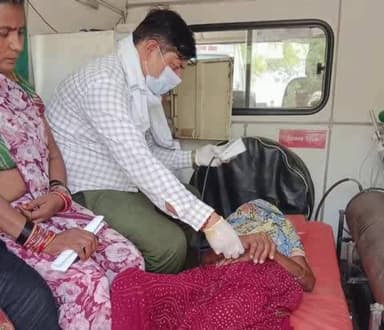 फतेहपुर: ललौली के लदिगंवा के समीप सड़क पार कर रही वृद्ध महिला को बाइक सवार दंपति ने मारी टक्कर