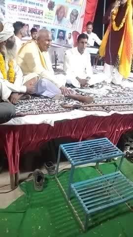 कुमरोआ ग्राम भीम नगर वार्ड नंबर 4 में बाबा पांडरी वाले के भजन का आयोजन किया गया
जिसमें गायक कलाकार जयसिंह धाकरेअहमदाबाद