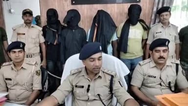 रामपुर पुलिस ने डकैती मामले में 4 अभियुक्त को किया गिरफ्तार। सभी अभियुक्तको पर कई थाना में कांड दर्ज हैं। #BiharNews #po...