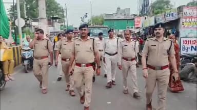 तानसेन: हाथ ठेले और फुटपाथी दुकानदारों पर प्रशासन का डंडा, 20 ठेले ज़ब्त