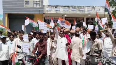 सीमलवाड़ा: महंगाई और जन समस्याओं को लेकर कांग्रेस का हल्ला बोल, सीमलवाडा में बल्ब की माला पहनकर किया प्रदर्शन, एसडीएम को सौंपा