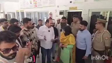 सादाबाद: करवन नदी की सफाई के लिए सादाबाद के युवाओं ने जिलाधिकारी से मांगी प्रशासनिक मदद, सौंपा ज्ञापन