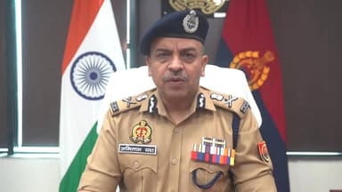 #यूपी ATS-STF की बड़ी कार्रवाई, पाकिस्तानी गैंगस्टर शहजाद भट्टी के स्लीपर सेल से जुड़े 4 आरोपी गिरफ्तार।
सहारनपुर, मुजफ...