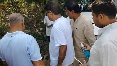 #बस्ती जनप्रतिनिधियों के प्रोटोकॉल के उल्लंघन पर विधायक प्रतिनिधि गुलाब चन्द्र सोनकर ने....see more