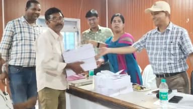 ନବରଙ୍ଗପୁର ପୋଲିସ ଷ୍ଟେସନ: ସ୍ୱତନ୍ତ୍ର ସଘନ ସଂଶୋଧନ ସମ୍ପର୍କିତ ବୁଥ ସ୍ତରୀୟ ଅଧିକାରୀ ଙ୍କୁ ନେଇ ତାଲିମ କାର୍ଯ୍ୟକ୍ରମ ଅନୁଷ୍ଠିତ