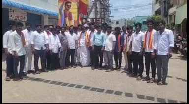 திருவள்ளூர்: பூந்தமல்லி சட்டமன்ற உறுப்பினரை நேரில் சந்தித்து வாழ்த்து தெரிவித்த பணமட்டை டீம் குழுவினர்