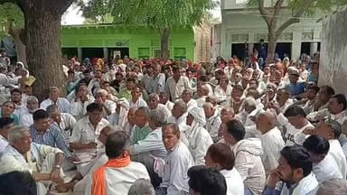 सूरौठ: खेड़ी हैवत में जाटव समाज की तहसील स्तरीय बैठक संपन्न, सामाजिक कुरीतियों के खिलाफ लिए गए कड़े निर्णय