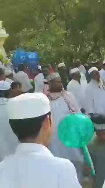 #चण्डौस बकरीद की नमाज हुई अदा : देश में अमन चैन और भाईचारे की मांगी गई दुआ #chandaus #chandausnews