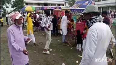 হরিরামপুর: ঈদ উপলক্ষ্যে নওগাঁয় শুভেচ্ছা বিনিময় করলেন বামফ্রন্ট নেতারা