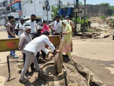 💠 कलेक्टर श्री सोमेश मिश्रा के निर्देश पर सीवरेज कार्य से क्षतिग्रस्त मार्गों का सुधार कार्य प्रारंभ
💠 मानसून पूर्व नाल...