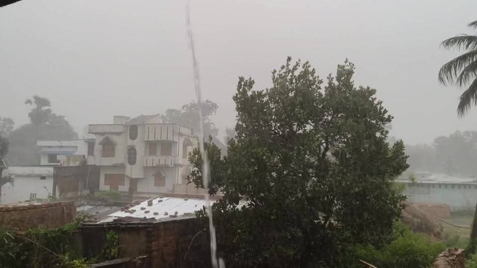 अमरपुर में तेज आंधी तूफान के साथ भयंकर बारिश #brekingnews #BiharNews #banka #अमरपुर #आंधी