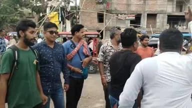ডোমজুড়: আবারো ডোমজুড় থানার পুলিশ দুর্নীতির অভিযোগে গ্রেফতার করলেন দক্ষিণ ঝাঁপড়দহ অঞ্চলের তৃণমূল সভাপতি ও তৃণমূল কর্মীকে