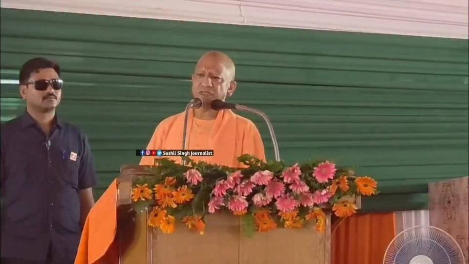 मधुबन के धरती पर सीएम योगी ने 2005 में हुए मऊ के दंगे का क्या जिक्र माफियाओं को घेरा
#MAU #maunews #CMYogiAdityanath #m...