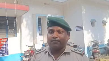 জামপুইজলা: গোলাঘাটি এডিসি ভিলেজে চোরকে আটক করে পুলিশে দিল বনকর্মী
