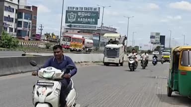ನೆಲಮಂಗಲ: ನೆಲಮಂಗಲ ತಾಲ್ಲೂಕಿನ ಬೂದಿಹಾಳ್ ಗೇಟ್ ಬಳಿ ಕಾಮಗಾರಿ ಅವಾಂತರಕ್ಕೆ ಬೈಕ್ ಸವಾರ ಸಾವು