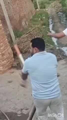 नजीबाबाद: किरतपुर में घर में घुसकर धारदार हथियारों से हमला, 3 लोग गंभीर घायल, पीड़ित ने थाने में दी तहरीर