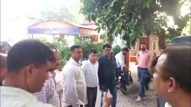 कन्नौज: कन्नौज सदर तहसील में एंटी करप्शन का बड़ा छापा, 60 हजार रुपये की रिश्वत लेते रजिस्ट्रार और सहयोगी गिरफ्तार