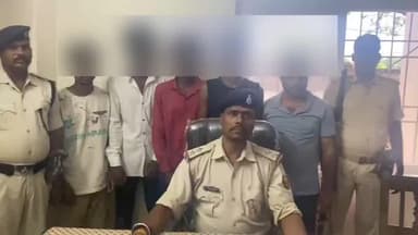 कल्याणपुर: कल्याणपुर पुलिस ने हथियार का भय दिखाकर लूट करने वाले गैंग का भंडाफोड़ किया, 5 अपराधियों को हथियार के साथ किया गिरफ्तार