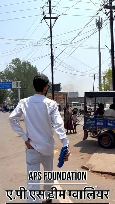 चलो आब ये भी करते है भगवान कही तो मिलेगे ही 🥺..!
Respect Girls help poor help animals
#apsgurjar #viral #gwalior #support