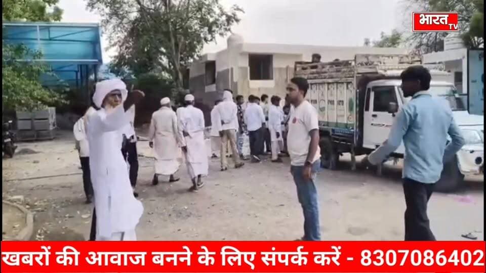 मेवात की दुःखद खबर आई सामने, ईद के दूसरे दिन सड़क हादसे में मां-बेटे की मौत...
#मेवात #mewati #mewatireel #breking #acci...