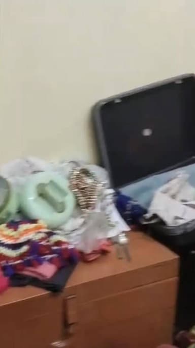 बेलागंज थाना क्षेत्र के साकिर बिगहा गांव से बंद घर से 20 लाख की ग/ह/ने की हुई चो/री
