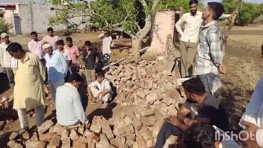बसेड़ी: तेज आंधी-बारिश से मकान की दीवार गिरी, तीन शेड, दो बाइक व दो ट्रैक्टर समेत लाखों का हुआ नुकसान