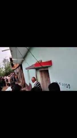#Tundi थाना के अंतर गत Barwatanr पंचायत के मोहंद मे गो हतिरे पकड़ा गया 3 मुसलमान मिल कर कर रहे थे रातों रात काम#@punalurnews
