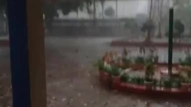 पटना ग्रामीण: बिहार में आंधी-बारिश का कहर: 24 घंटे में 17 की मौत, कई जिले जलमग्न, उड़ान और ट्रेन सेवाएं प्रभावित