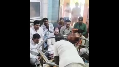 हैदरगढ़: सिद्धौर स्थित सिद्धेश्वर महादेव में राज्यमंत्री सतीश शर्मा ने पूजा-पाठ किया, देश की सुख-समृद्धि के लिए की प्रार्थना