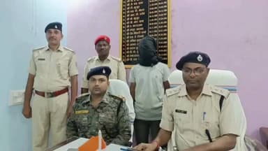 पाकरटांड: पाकरटांड थाना पुलिस ने अंतर जिला शातिर बाइक चोर को गिरफ्तार कर भेजा जेल