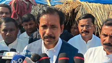 ढोलबन कांड पर मंत्री अनिल राजभर का बड़ा आरोप, बोले- "सपा के लोग हत्या करवा रहे हैं"
#AnilRajbhar #Dholban #RamjanmRajbha...