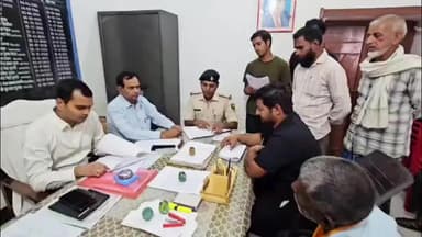 सुगौली: सुगौली अंचल कार्यालय में जनता दरबार लगा, डेढ़ दर्जन से अधिक मामलों की हुई सुनवाई